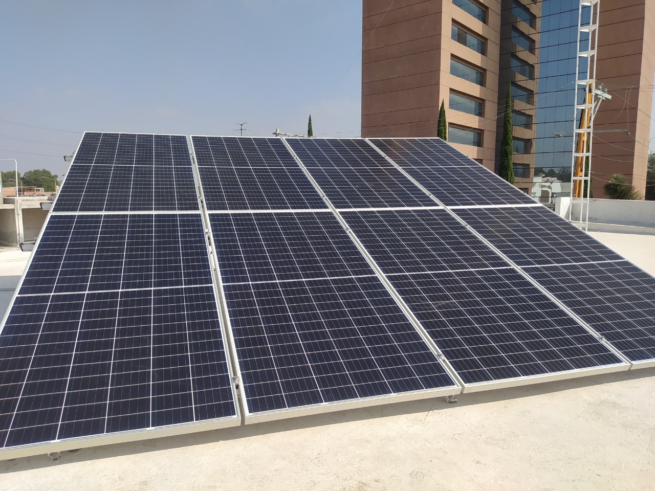 instalacion-8-paneles solares-pelayo-rio-santiago-photon